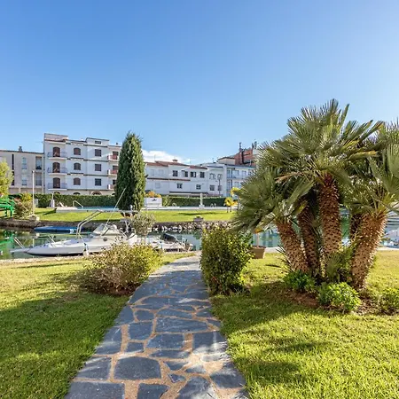 Empurialola- En Con Piscina Y Jardines En Centro Y Cerca Playa -158 Appartement Empuriabrava